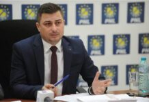 Partenerul de afaceri al primarului, răsplătit cu contracte pe banii instituției. Edilul a aplicat ștampila Primăriei pe o cerere depusă în nume personal