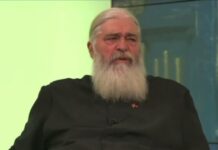 Mortodoxie, dulce merde-lodie : ,, Noile aventuri ale popilor Falustrat Clefan și Cînilic Arhiepiscopan în țara mortăciunilor ,,