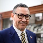 FOTO Victor Ponta a apărut pentru prima dată alături de noua sa iubită la un eveniment public