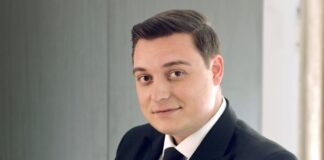 Tatăl primar, fiul milionar din afacerile cu statul! Banii primăriilor, mană cerească pentru firma juniorului