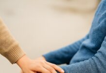 Deputatul PSD Maricel Popa: „Guvernul trebuie să intervină! Primăriile nu mai pot susține indemnizațiile persoanelor cu handicap!” (P)