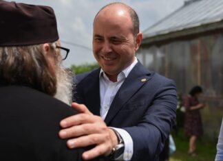 In politics: Megascandal. Muraru duce România la un pas de conflict diplomatic cu China