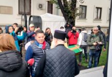 FOTO- Programul complet al sărbătorii Sfintei Cuvioase Parascheva. A început împodobirea baldachinului din curtea Catedralei Mitropolitane
