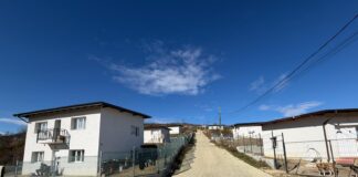 Țeapă de proporții, trasă de un dezvoltator din Iași: familiile s-au ales cu banii luați și cu casele demolate