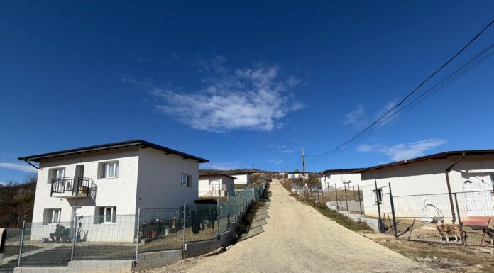 Țeapă de proporții, trasă de un dezvoltator din Iași: familiile s-au ales cu banii luați și cu casele demolate