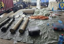 FOTO, VIDEO- Un bărbat a fost arestat pentru că a introdus armanent prin Vama Albița. 18 rachete antitanc portabil, 8 lansatoare de grenade antitanc, un sistem portabil de apărare antiaeriană cu destinația Israel