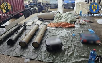 FOTO, VIDEO- Un bărbat a fost arestat pentru că a introdus armanent prin Vama Albița. 18 rachete antitanc portabil, 8 lansatoare de grenade antitanc, un sistem portabil de apărare antiaeriană cu destinația Israel