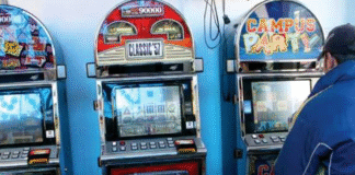 Bugetarii de la ONJN nu au mișcat o hârtie timp de șapte ani. Un ieșean condamnat pentru „păcănele” fără licență scapă de plata prejudiciului