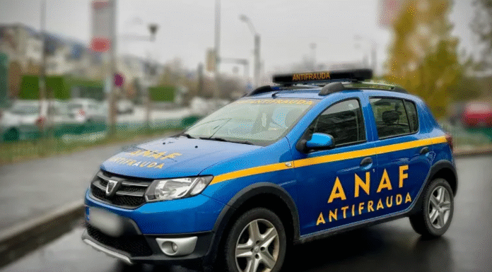 Fault de cartonaș roșu al ANAF. O firmă din Iași a primit o amendă enormă pentru o factură pe care nici măcar nu a emis-o