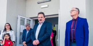 Caracatița PSD: primarii alimentează cu bani publici firma familiei unui coleg de partid. Contracte „sparte” pentru evitarea licitațiilor