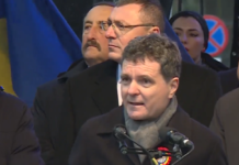 VIDEO- Președintele Nicușor Dan, după huiduielile din Piața Unirii „Aveți respectul meu. Este un gest democratic pe care îl faceți. În spiritul acelei Românii în care vrem să trăim cu toții, vă rog să nu mai huiduiți pe Imnul Național și pe ceremonii de comemorare a eroilor”