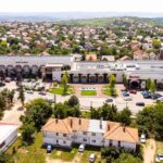 Family Market Tomești va găzdui primul Drive-Thru KFC din zona metropolitană Iași. Proiectul este dezvoltat de compania IULIUS