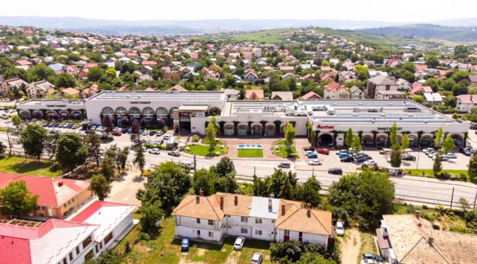 Family Market Tomești va găzdui primul Drive-Thru KFC din zona metropolitană Iași. Proiectul este dezvoltat de compania IULIUS