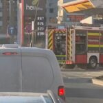 VIDEO Incendiu la stația Rompetrol din strada Niciman. Un tomberon a fost cuprins de flăcări