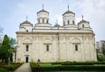 Starețul Mănăstirii Golia a fost trimis în judecată! Lucrări fără autorizație la monumentul istoric