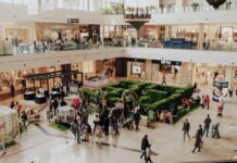 Surprizele de Paște sunt deja la Palas: cumpărăturile de sărbători îți aduc premii instant și cadouri de la Dyson, iar Labirintul Iepurașului îi așteaptă pe micii exploratori