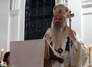 VIDEO- Slujba Învierii Domnului Hristos, la Catedrala Mitropolitană din Iași. ÎPS Teofan: „Dumnezeu vă face liberi și dacă El vă face liberi, cu adevărat liberi veți fi”