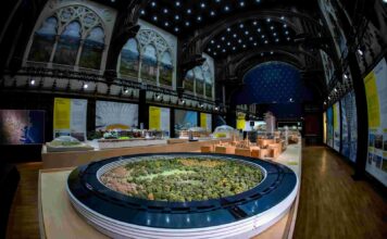 Pentru prima oară în România, Foster + Partners aduce la Iași, în parteneriat cu IULIUS, expoziția Future Proof, 60 de ani de arhitectură