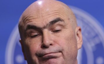 ,, Doina lui Bow Le Jean ,, by Mihai Inimescu