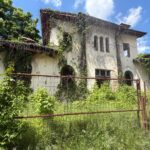 O bijuterie arhitectonică de 1 milion de euro, lăsată să se prăbușească. Primăria Iași transformă în ruine clădiri de patrimoniu