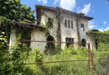 O bijuterie arhitectonică de 1 milion de euro, lăsată să se prăbușească. Primăria Iași transformă în ruine clădiri de patrimoniu