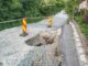 FOTO VIDEO Crater de doi metri într-o stradă din zona Platoul Însorit. Zeci de locuitori afectați