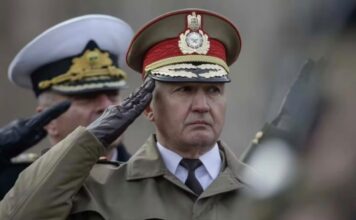 Generalul Gheorghiță Vlad, șeful Statului Major al Apărării, audiat de DNA. Suspiciuni de fapte de abuz în serviciu şi trafic de influenţă