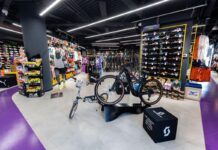 Sport Guru s-a deschis în Palas: inaugurarea marcată cu o tură de alergare alături de sportivi ieșeni
