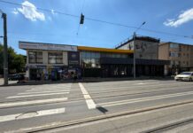 Patronii celor mai vechi baruri din campusul Tudor Vladimirescu sunt în război. Ambele tabere cer sentințe de demolare