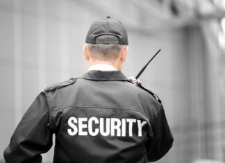 Firma unui fost șef din Poliție încasează milioane de lei din contracte cu statul dar nu și-a plătit angajații luni la rând. Val de plângeri la ITM