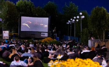 Seri de vară cu filme în aer liber, în Grădina Palas: trei proiecții te așteaptă în acest weekend, la Cinema Sky
