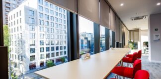 Grupul UniCredit își consolidează prezența în Iași prin relocarea hub-ului operațional într-un spațiu modern de peste 7.000 mp din ansamblul Palas