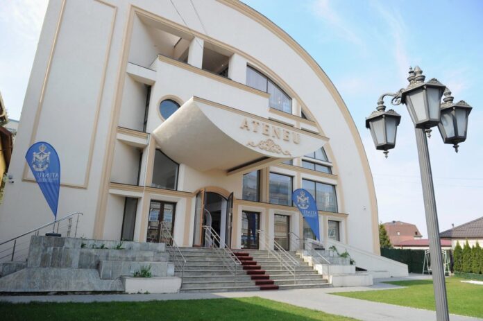 Ateneu Iasi.jpg