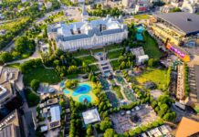 Summer Fest continuă la Palas: seară grecească, filme în aer liber, concert al Filarmonicii, sesiuni gratuite de padel și surprize pentru cei mici