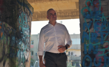 Marius Bodea, senator USR:”De ce se poate la Vaslui și nu și la Iași. Rușinosul eșec al bazinului olimpic”