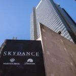 Lovitură de 110 miliarde de dolari pentru Netflix! Paramount și Warner Bros. fuzionează și creează un gigant mondial al filmelor și serialelor